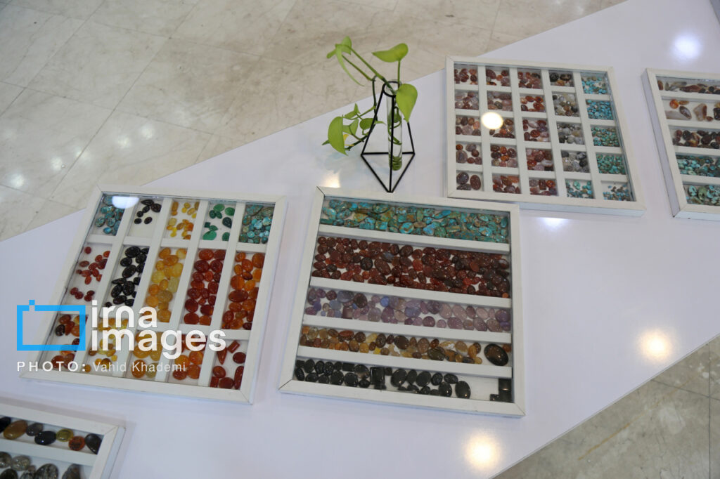 تبدیل سنگ خام به اثری هنری و ارزشمند