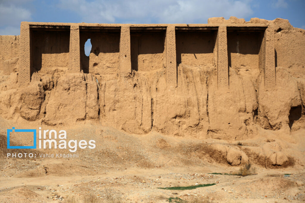جزئیات ساختاری دیوارهای دفاعی ارگ تاریخی