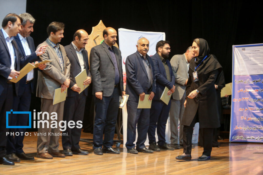 نمای کلی از جمعیت حاضر در جشن روز پرستار