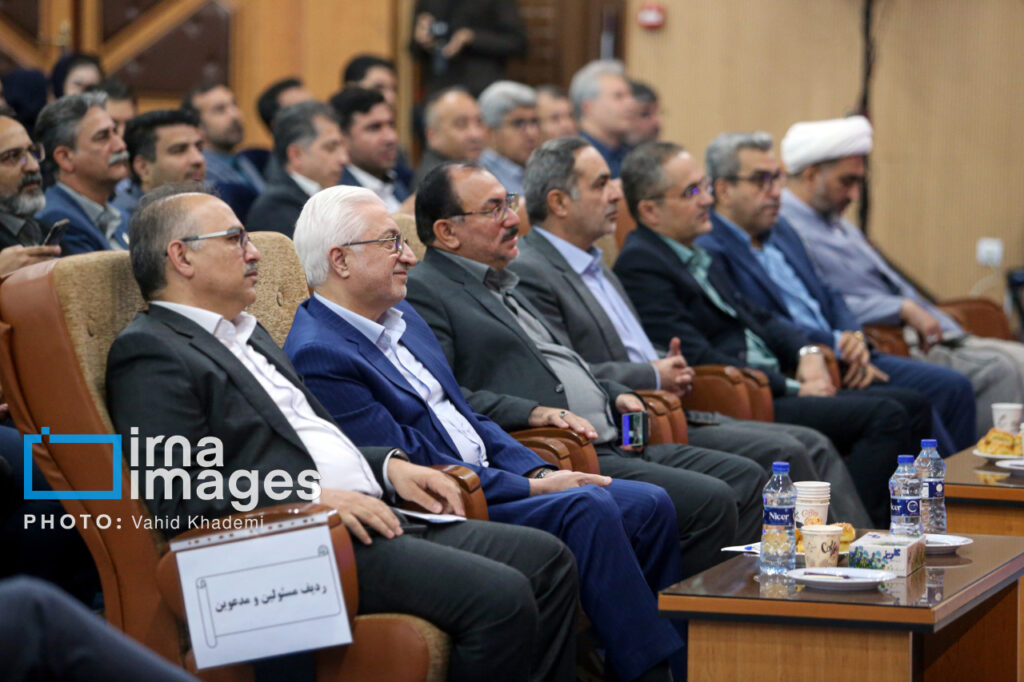 لحظات شاد و به‌یادماندنی در جمع کادر درمان